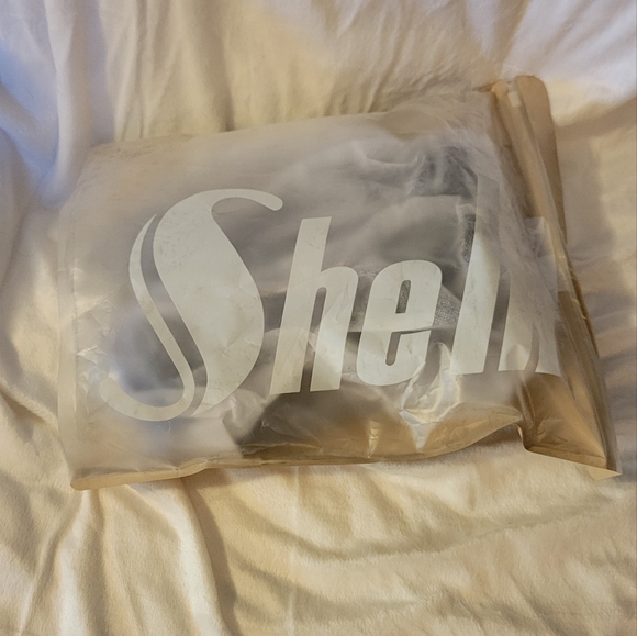 New studded strap, buckle around the ankle, ballet flats, from Shein - Picture 10 of 10